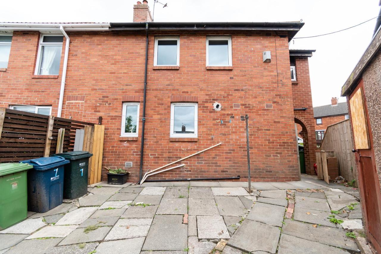 Greenbourne - 4 Bedrooms Sleeps 8 Free Parking Gateshead Exteriör bild