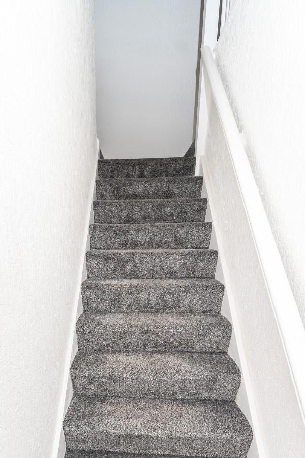 Greenbourne - 4 Bedrooms Sleeps 8 Free Parking Gateshead Exteriör bild