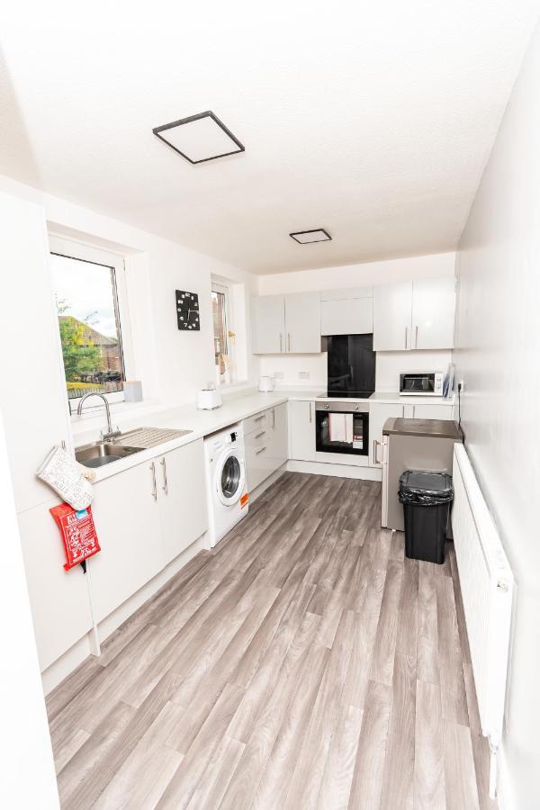 Greenbourne - 4 Bedrooms Sleeps 8 Free Parking Gateshead Exteriör bild