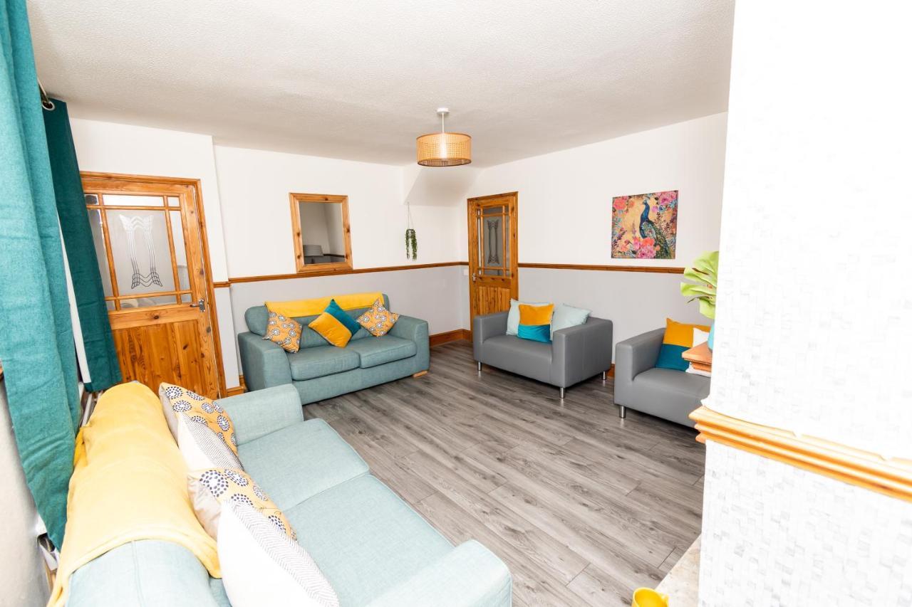 Greenbourne - 4 Bedrooms Sleeps 8 Free Parking Gateshead Exteriör bild