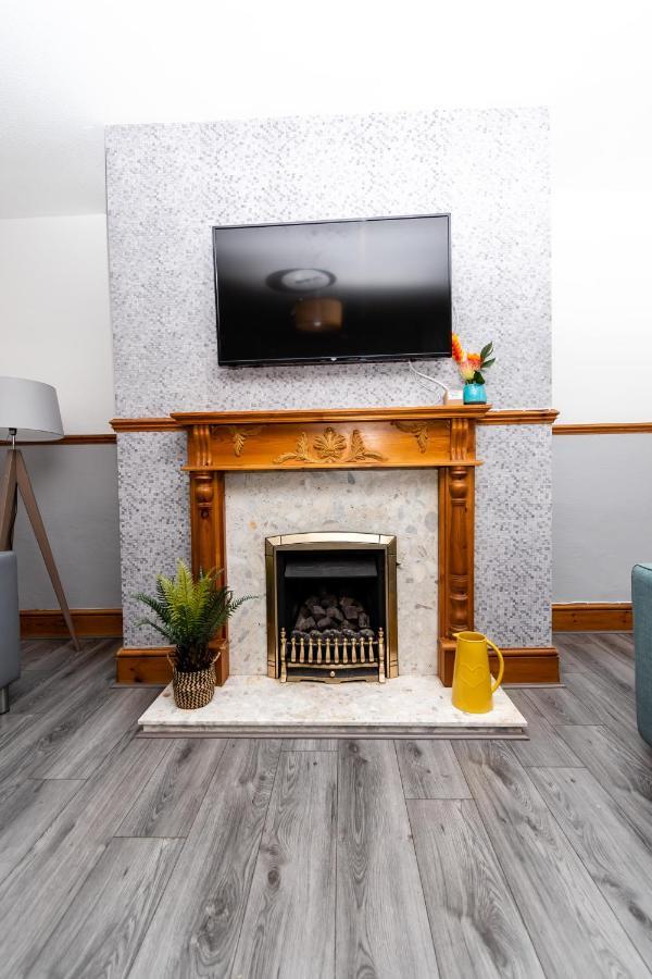 Greenbourne - 4 Bedrooms Sleeps 8 Free Parking Gateshead Exteriör bild